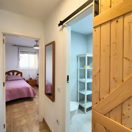 Atila En A 250 M De La Playa Con Terraza, Piscina Y Jacuzzi By Family Homes Apartment