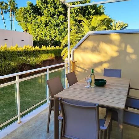 Apartment Atila En A 250 M De La Playa Con Terraza, Piscina Y Jacuzzi By Family Homes